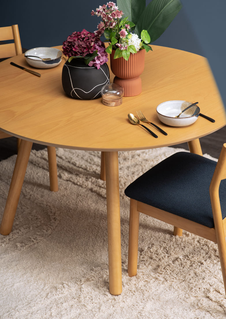 Styled interior setting featuring HINLIM furniture